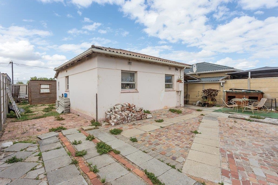 2 Bedroom Property for Sale in Brooklyn Western Cape